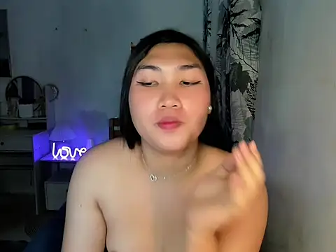 Miss Deliciousness online show from February 25, 2025, 4:00 pm