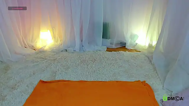 Lesya Flin online show from October 5, 2025, 7:17 am