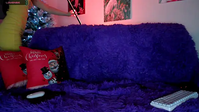 Lili asian online show from December 21, 2024, 7:49 pm