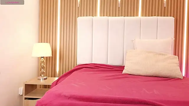 KimSensual  online show from April 20, 2026, 12:41 pm