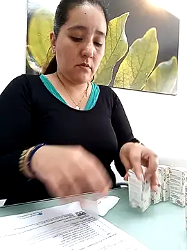 Gatubela212 online show from September 8, 2025, 2:49 pm