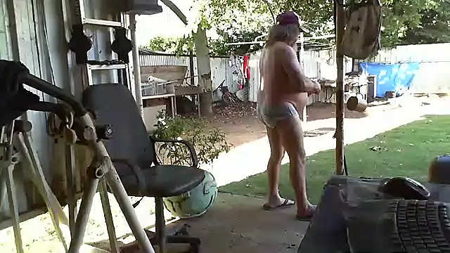 herbie010666 online show from January 2, 2025, 7:55 am