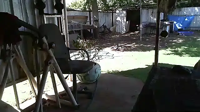 herbie010666 online show from February 1, 2025, 5:49 am