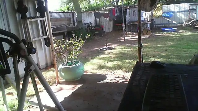 herbie010666 online show from May 3, 2026, 5:02 am