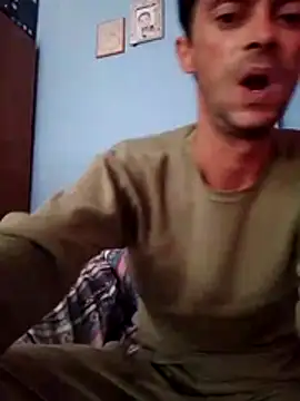 Snapshot of tonnino94 chatting on July 30, 2026, 1:54 pm tonnino94 online show from July 30, 2026, 1:54 pm