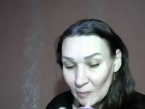 PrettyAndWild online show from February 23, 2025, 9:44 am