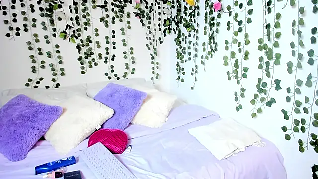 violeta milleer online show from February 9, 2025, 2:29 pm