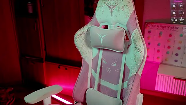 ho1yho1e online show from March 20, 2025, 5:58 pm