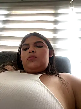 Lia sexx online show from November 9, 2025, 6:06 pm