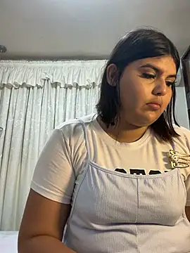 Lia sexx online show from April 21, 2026, 12:00 pm