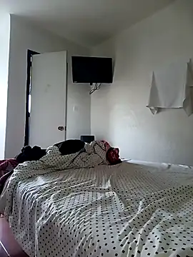 Latinopervs online show from February 3, 2025, 2:02 pm