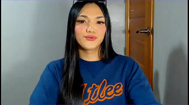 WONDERWOMAN2023 online show from March 20, 2025, 4:42 pm