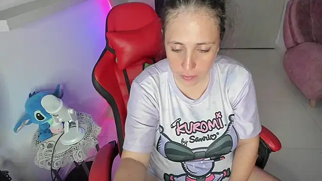 Snapshot of valery_adams1 chatting on January 17, 2025, 3:55 am valery adams1 online show from January 17, 2025, 3:55 am