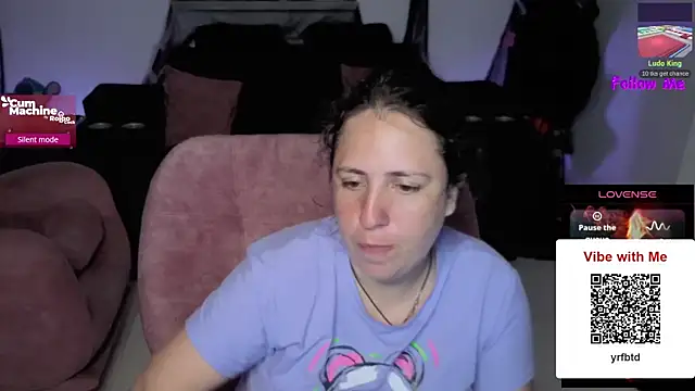 Snapshot of valery_adams1 chatting on October 30, 2025, 4:03 am valery adams1 online show from October 30, 2025, 4:03 am