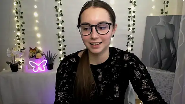 SweetPrincess  online show from February 21, 2025, 12:39 pm