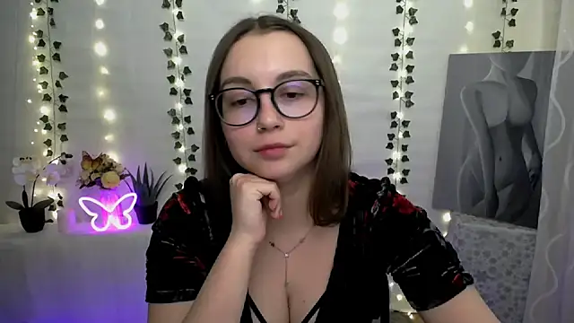 SweetPrincess  online show from March 13, 2025, 12:46 pm