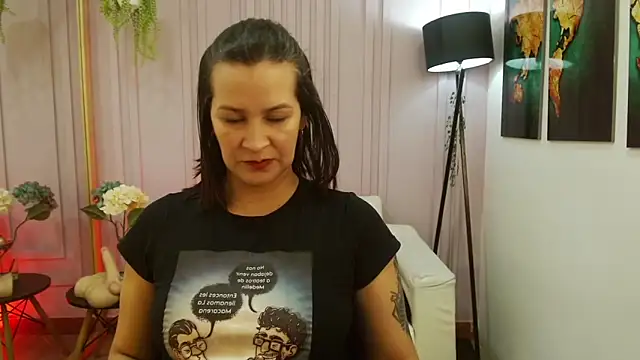 Britney taylor  online show from December 26, 2024, 6:54 pm