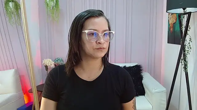 Britney taylor  online show from January 12, 2025, 5:44 pm