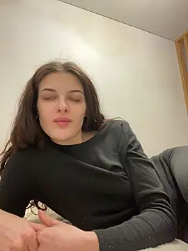 little belucci online show from January 3, 2025, 2:19 pm