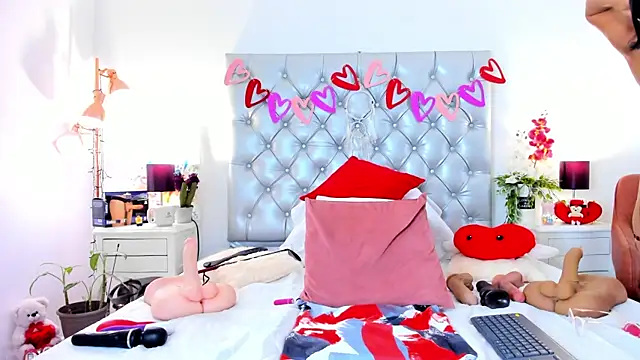 Anaa Bellaa online show from February 10, 2025, 3:32 pm