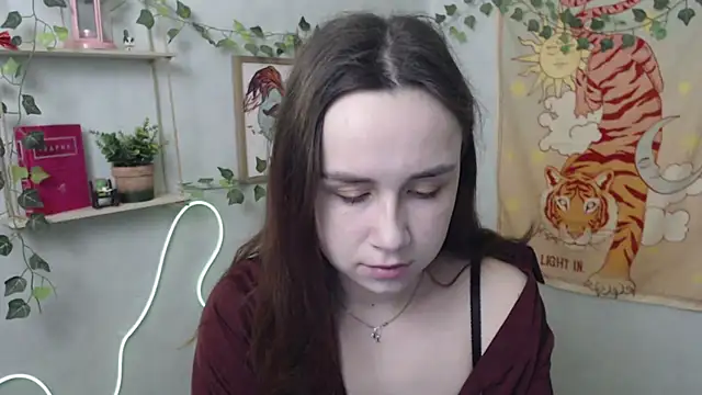 VeryVeryVeryShy  online show from April 21, 2026, 5:36 am