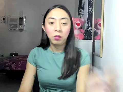 ErikaJayne4u online show from April 16, 2026, 5:41 am