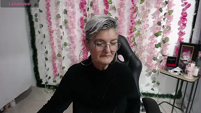 bety-cum2 online show from March 2, 2025, 9:10 am