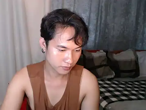 Snapshot of asiancuckyguy69 chatting on February 10, 2026, 10:47 pm asiancuckyguy69 online show from February 10, 2026, 10:47 pm