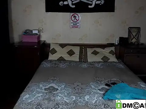 Keny Collins online show from April 22, 2026, 7:59 pm