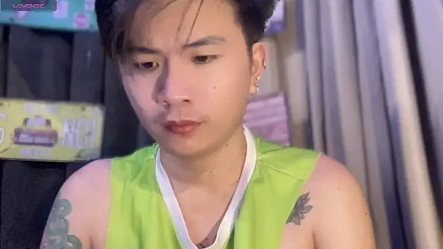 Sexy Handsome Drex online show from March 23, 2026, 9:46 am