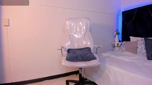 lauren fit online show from February 11, 2025, 5:29 pm