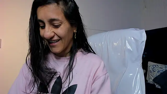 lauren fit online show from February 4, 2026, 11:38 am