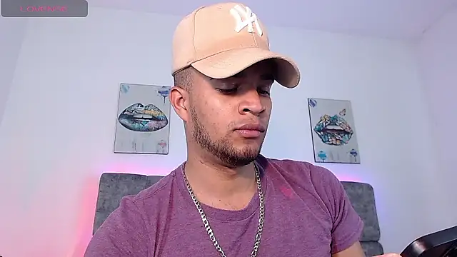 Bigcock 21cm  online show from December 5, 2024, 8:11 pm