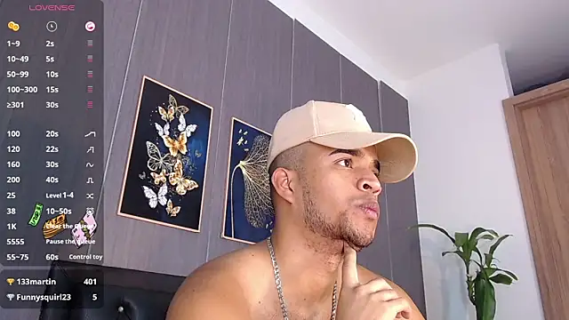 Bigcock 21cm  online show from March 20, 2025, 11:12 pm