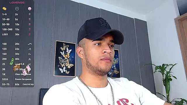 Bigcock 21cm  online show from March 22, 2025, 7:42 pm