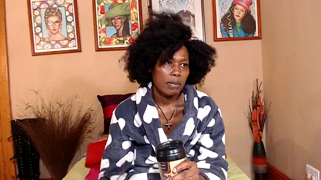 ebonyassbest4u online show from February 19, 2025, 2:23 pm