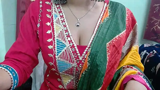 sweet-alia online show from February 24, 2026, 10:13 am