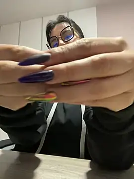 SWEETLILY18 online show from February 7, 2025, 11:12 am