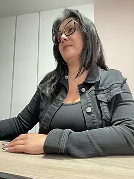 SWEETLILY18 online show from February 19, 2025, 11:28 am