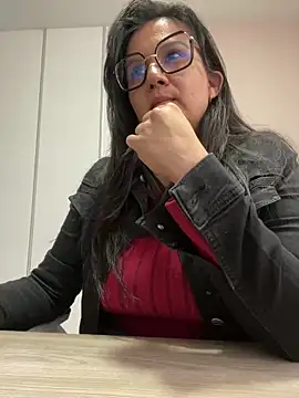 SWEETLILY18 online show from March 22, 2025, 3:31 pm