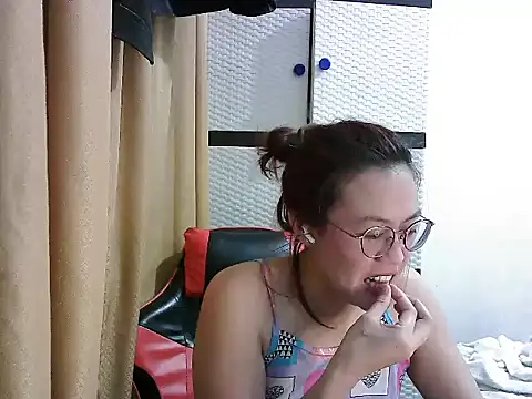 crizzybel online show from October 1, 2025, 12:11 pm