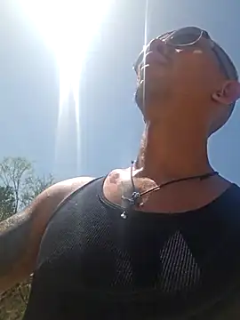 inc25cbxh online show from March 18, 2025, 6:15 pm