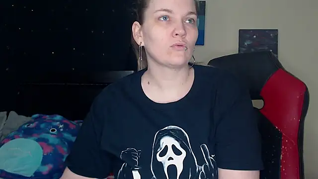 ToxicLilly online show from January 24, 2025, 8:34 am