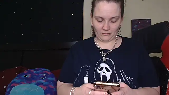 ToxicLilly online show from November 9, 2025, 9:51 am