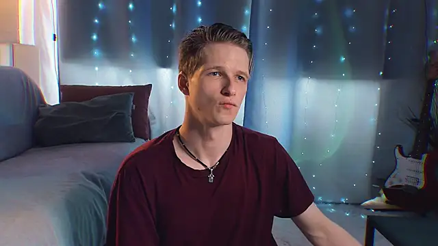 Snapshot of Breston_Sweet chatting on June 29, 2026, 8:31 am Breston Sweet online show from June 29, 2026, 8:31 am