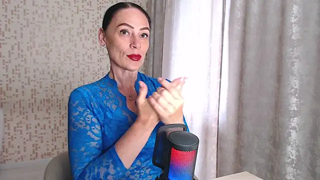 Snapshot of BelovedLady chatting on May 28, 2026, 4:21 am BelovedLady online show from May 28, 2026, 4:21 am