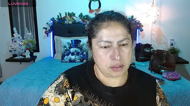 Keyla01  online show from November 13, 2025, 12:15 pm