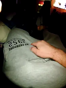 anonymus9006 online show from January 7, 2025, 4:27 pm