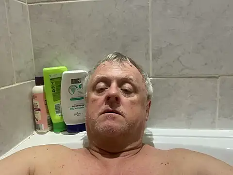 bigbadjon69 online show from December 25, 2024, 3:49 pm