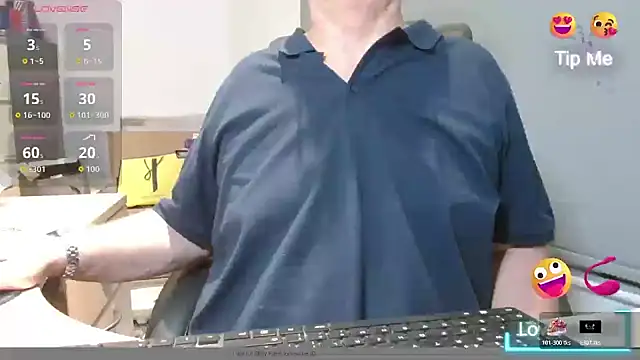 bigbadjon69 online show from October 24, 2025, 3:47 am